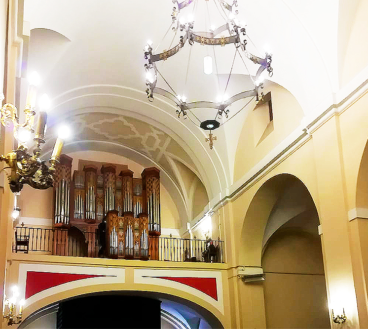 &Oacute;rgano en la iglesia parroquial Santa Mar&iacute;a la Antigua de Vic&aacute;lvaro